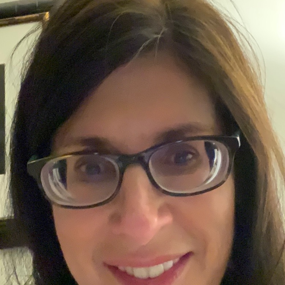 Meet your Posher, Lisa